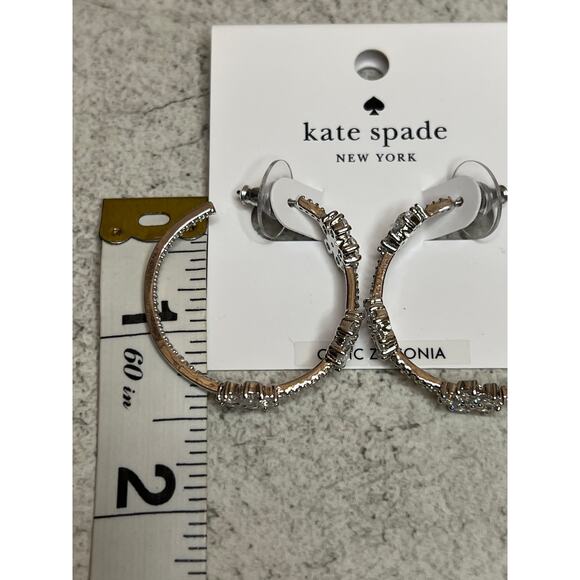 Nwt Kate Spade gleaming garden silvertone rhinestone flower hoops earrings - Picture 6 of 6
